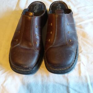 Eastland leather clogs size 10